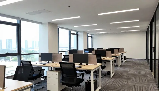 教育技术在校园场景中的应用与维护建议